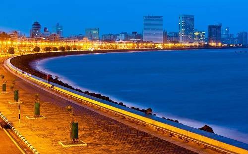 Golden Triangle Tour with Srinagar & Mumbai