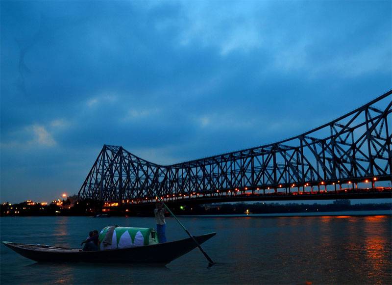 BRAHMAPUTRA RIVER CRUISE