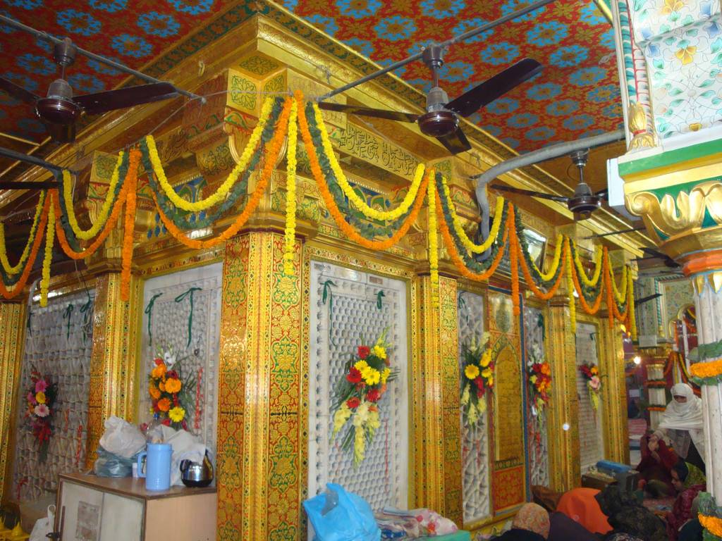 Nizamuddin’s Shades of the Sufi