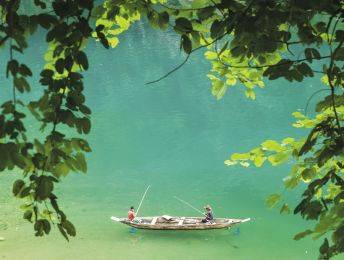 wholesale tour operator