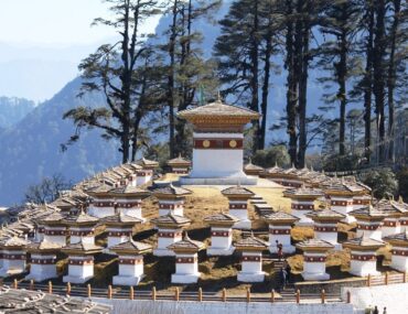 dochula pass punakha bhutan