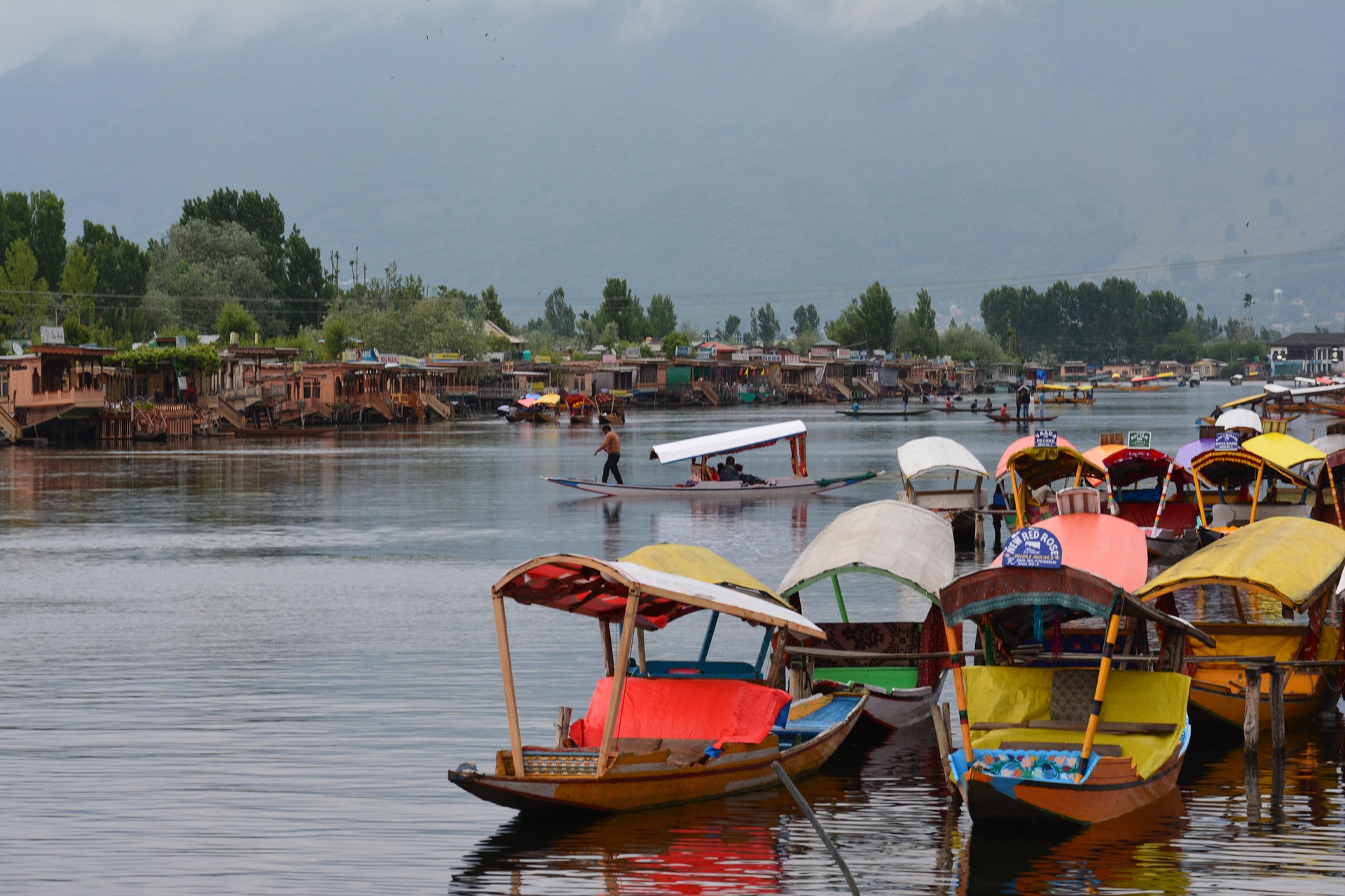 25 Most Visited Places In India 3 kashmir one of the most visited tourist destination in india.